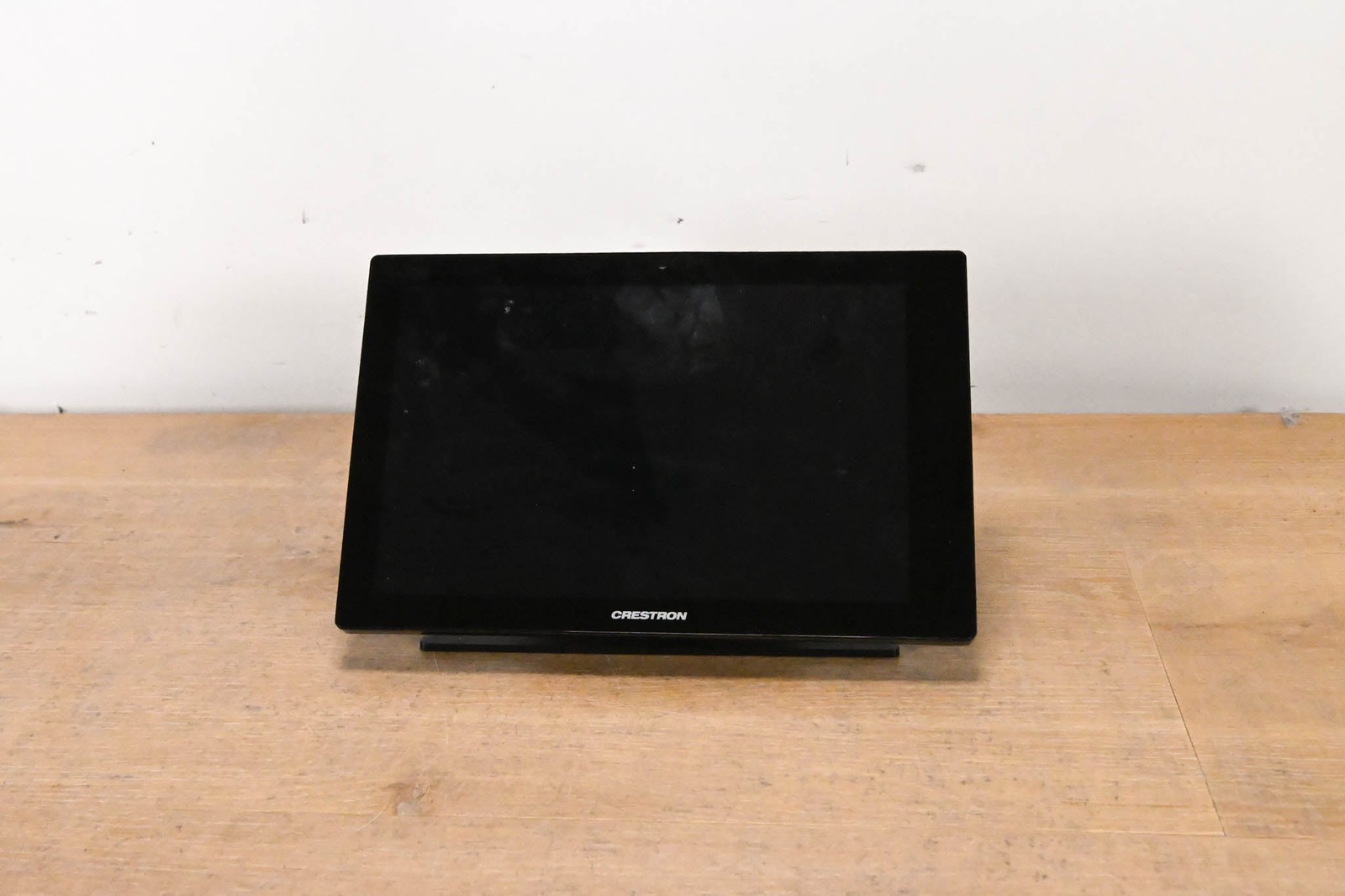Crestron TSW-1060-B-S 10.1" Touch Screen, Black Smooth w/ Tabletop Kit CG015XP