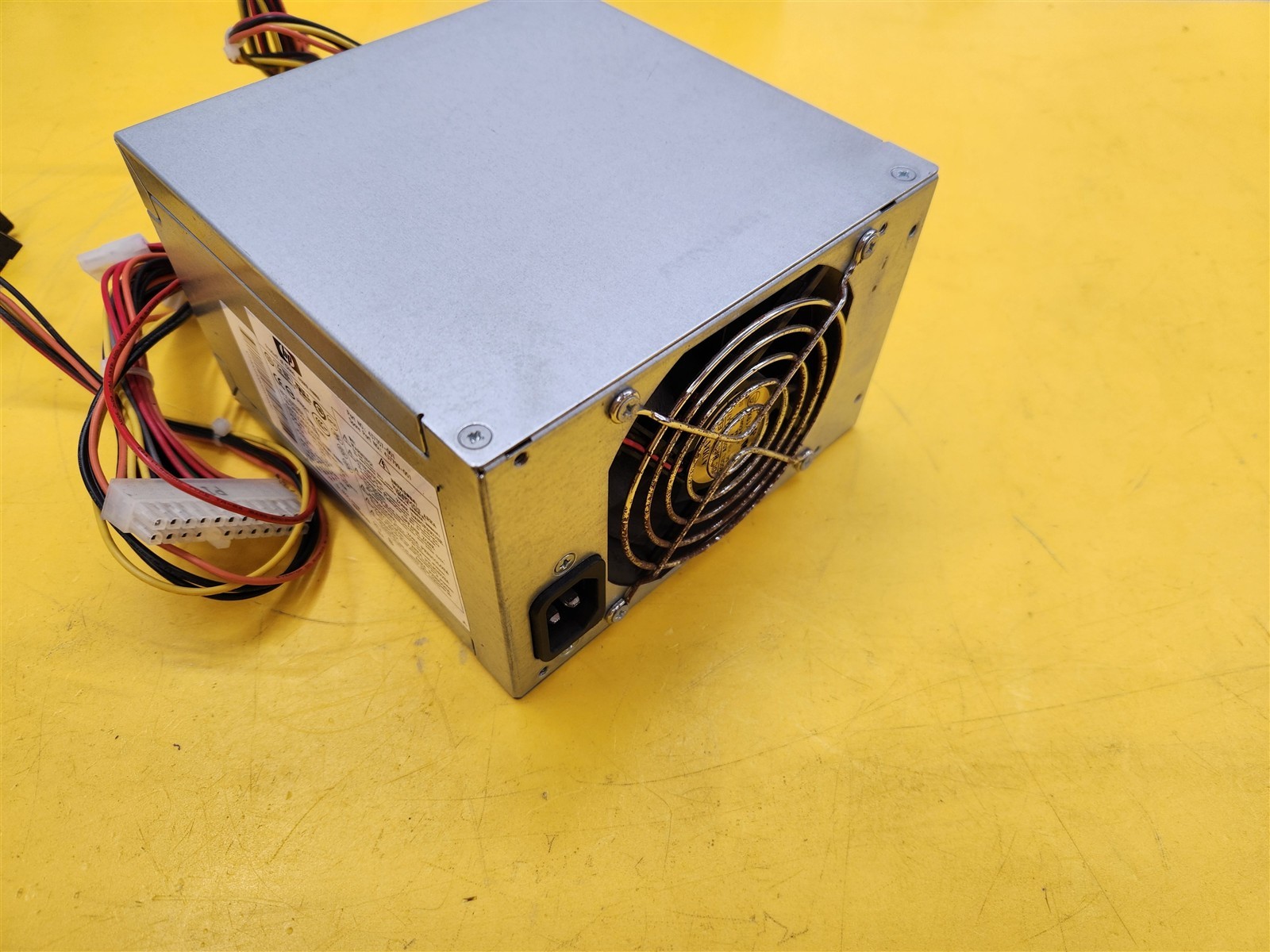 ⭐️⭐️⭐️⭐️⭐️ Desktop PC Power Supply HP API4PC44 PN: 437357-001 365 W