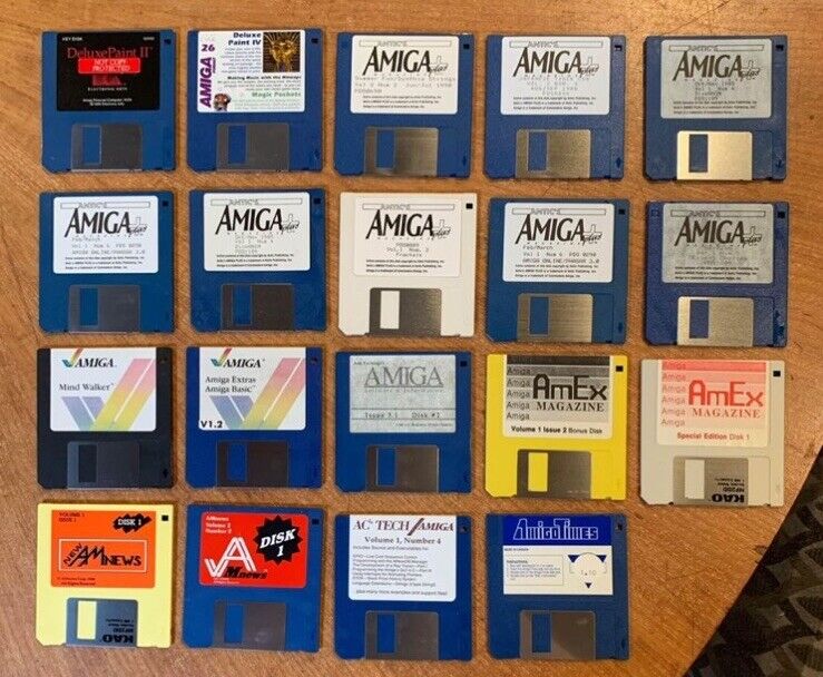 Amiga 500 Lot/19 Vintage Discs- Deluxe Paint, Amiga +