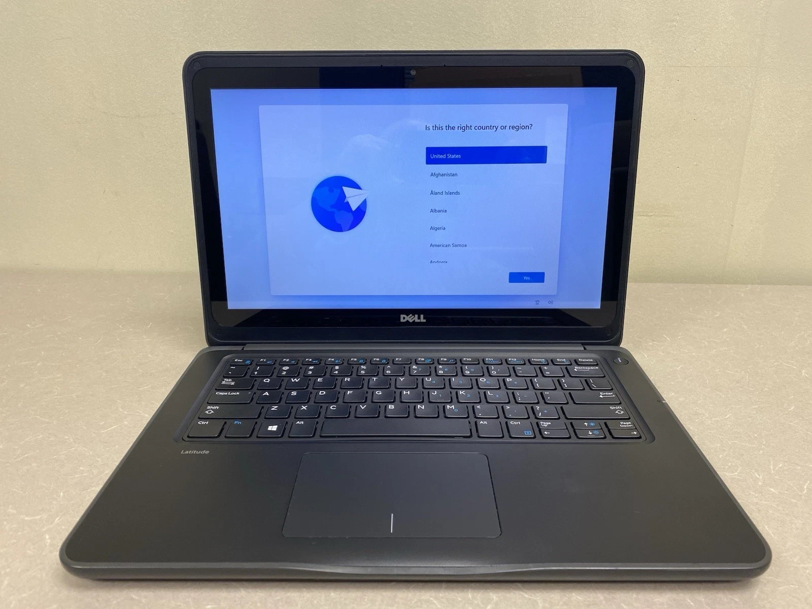 Dell Latitude 3380 13" Laptop Intel i5-7200U 4GB RAM 500gb HDD Win11 TOUCHSCREEN