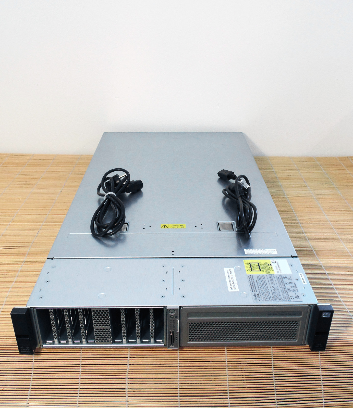 Cisco UCSC-C420-M3 UCS C420 M3 without CPUs RAM HDDs PCIe cards with 2xPSU