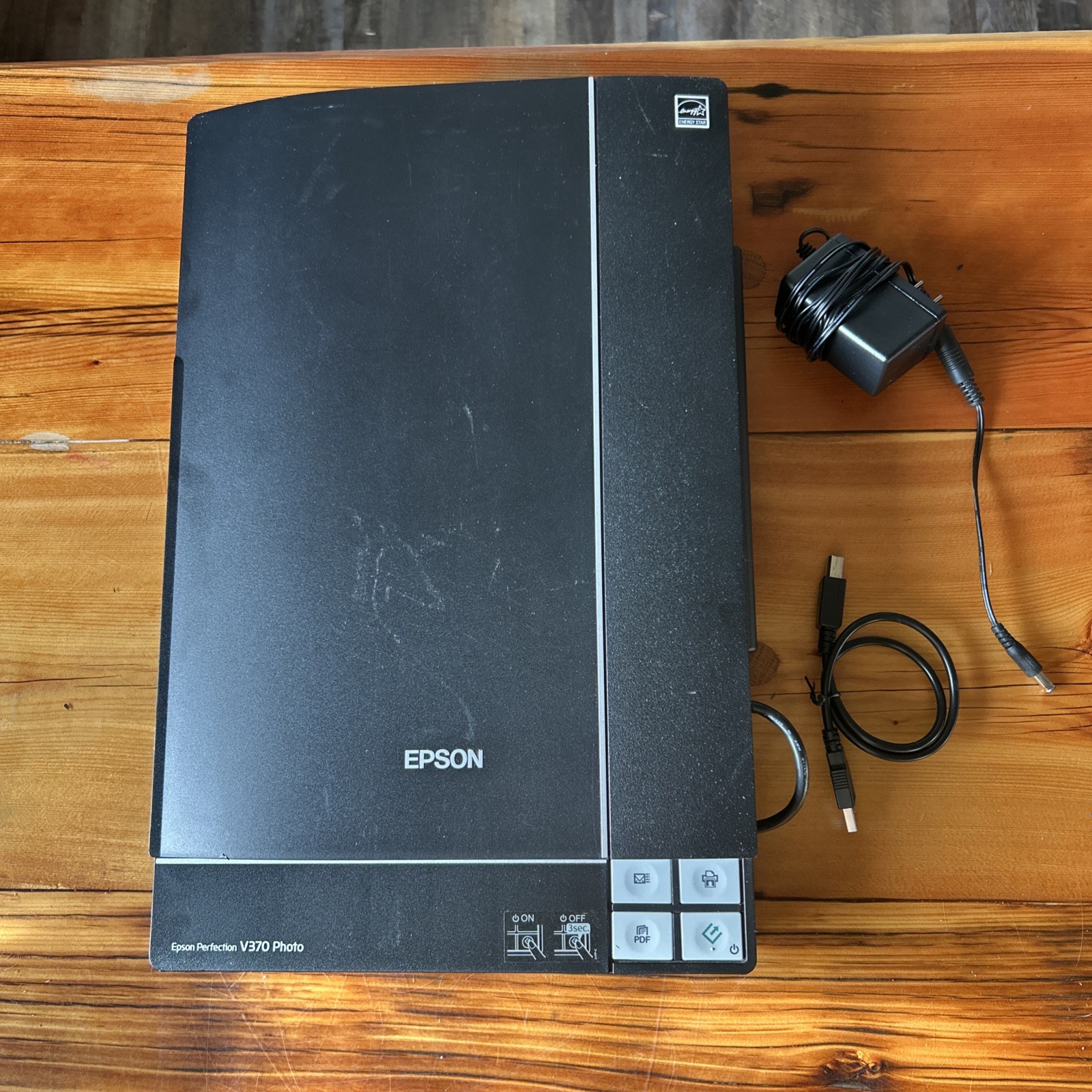Epson Perfection V370 Photo Flatbed Scanner W/  Power & USB Cables Tested &Works
