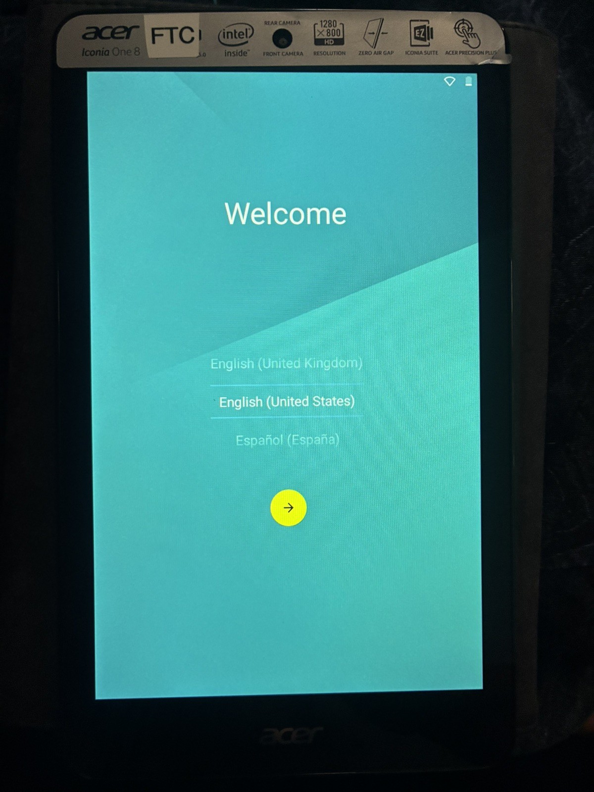 Acer Iconia One 8 WIFI Only 16GB Black 16GB Memory 1GB RAM with case bundle