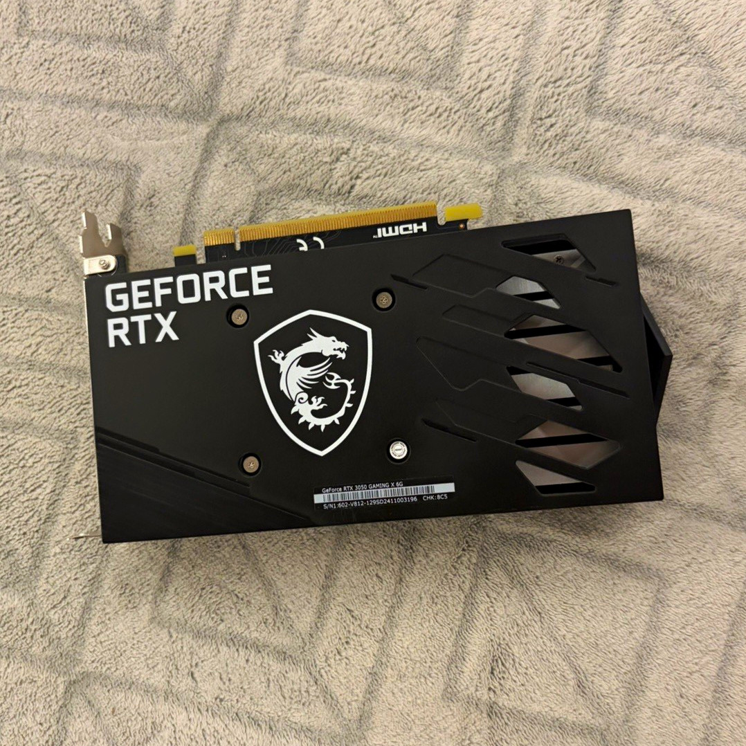 GeForce RTX 3050 gpu. DAMAGED. works perfectly fine but broken fan blades.
