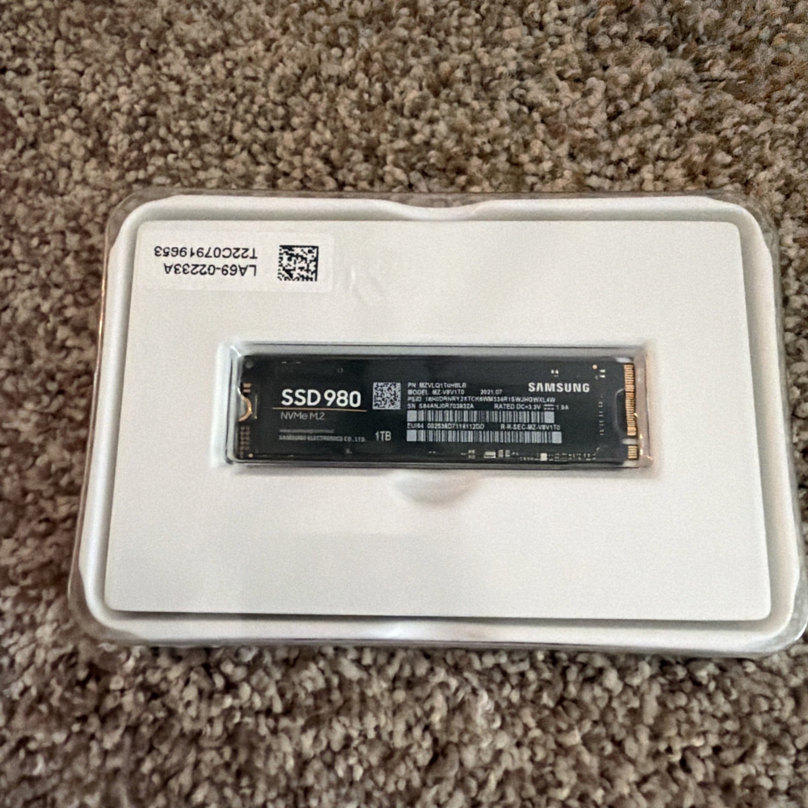 Samsung SSD 980 1TB NVMe M.2 Internal Solid State Drive Black 