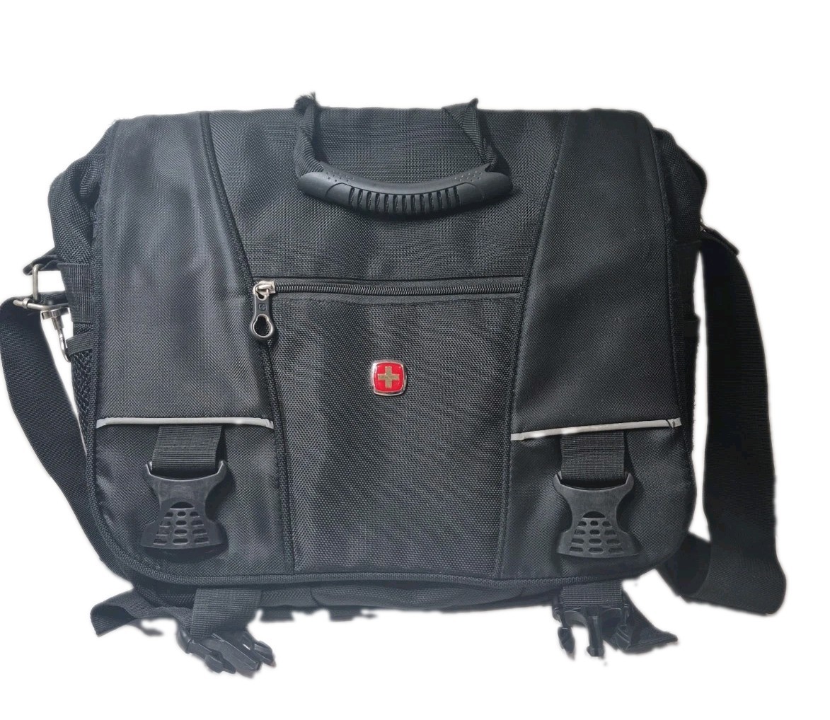 Deluxe Premium Swiss Gear by Wenger Padded Laptop Bag Case Pre-Owned