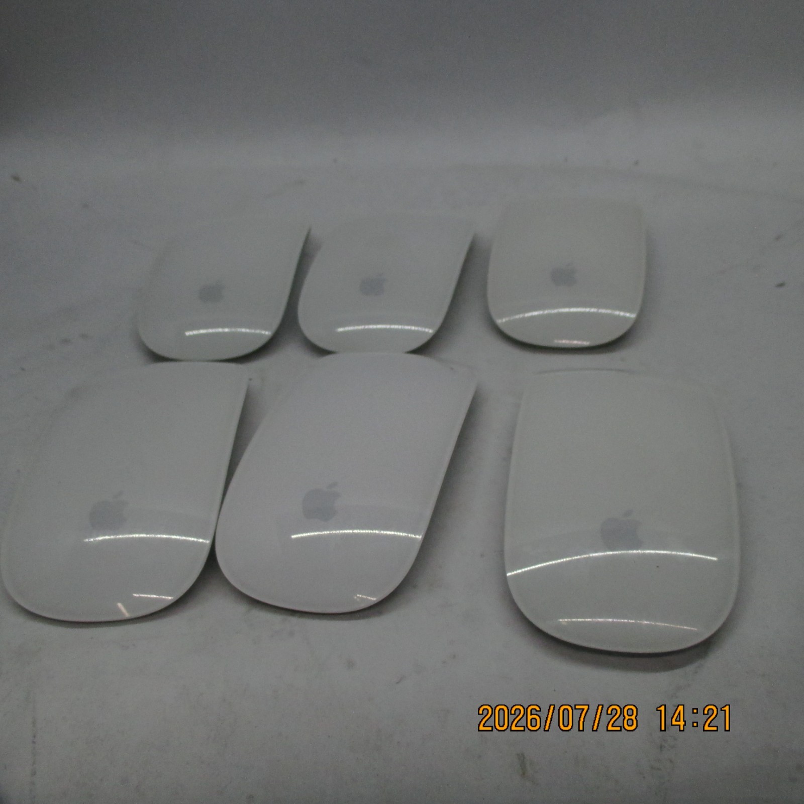 LOT-6 Apple Wireless Magic Mouse Bluetooth A1296 *USED | WORKING* T5-E12