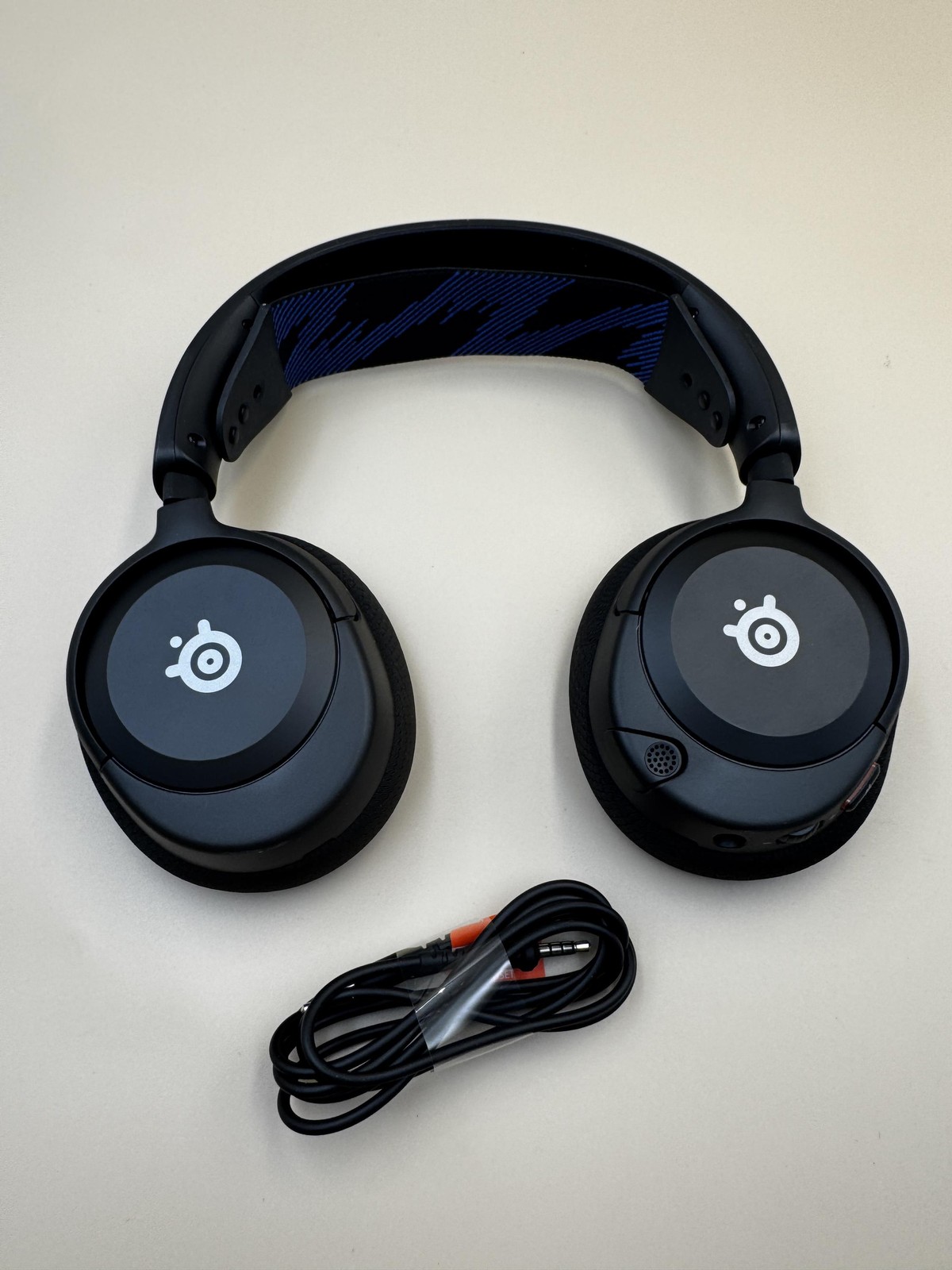 SteelSeries New Arctis Nova 1P Multi-System Gaming wired Headset Black
