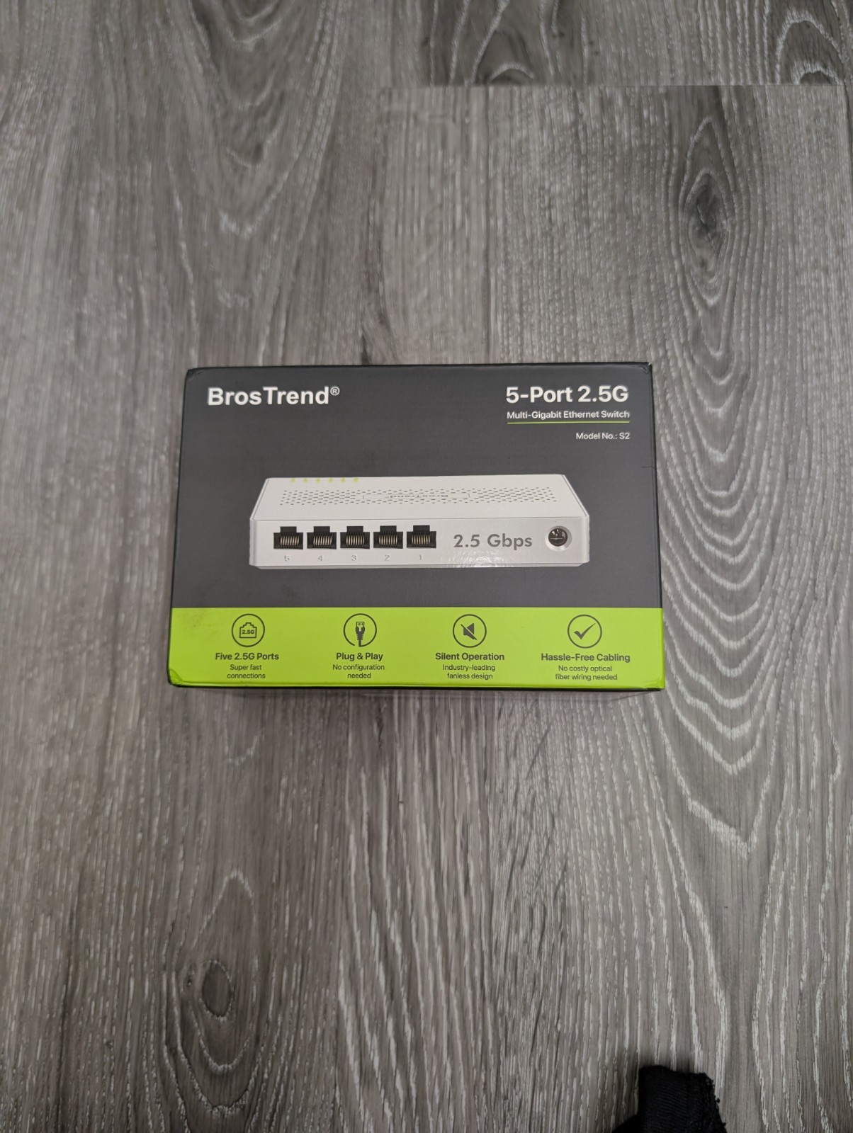 BrosTrend 5-Port 2.5G Muti-Gigabit Ethernet Switch Model No: S2 Plug&Play Silent