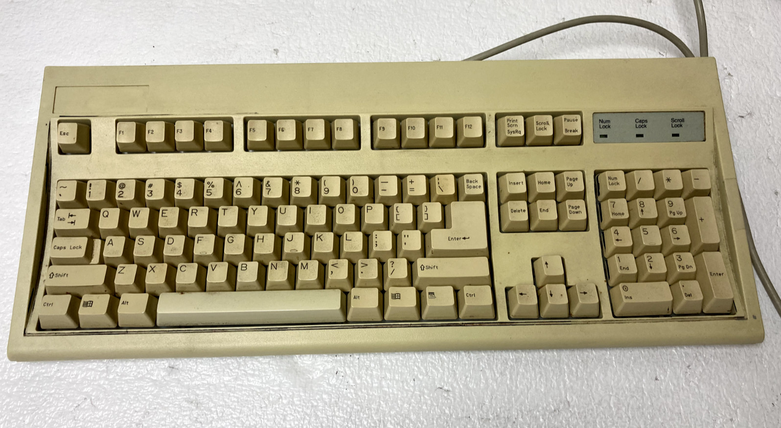 Vintage KeyTronic E03601QUS201-C P/S2 Keyboard