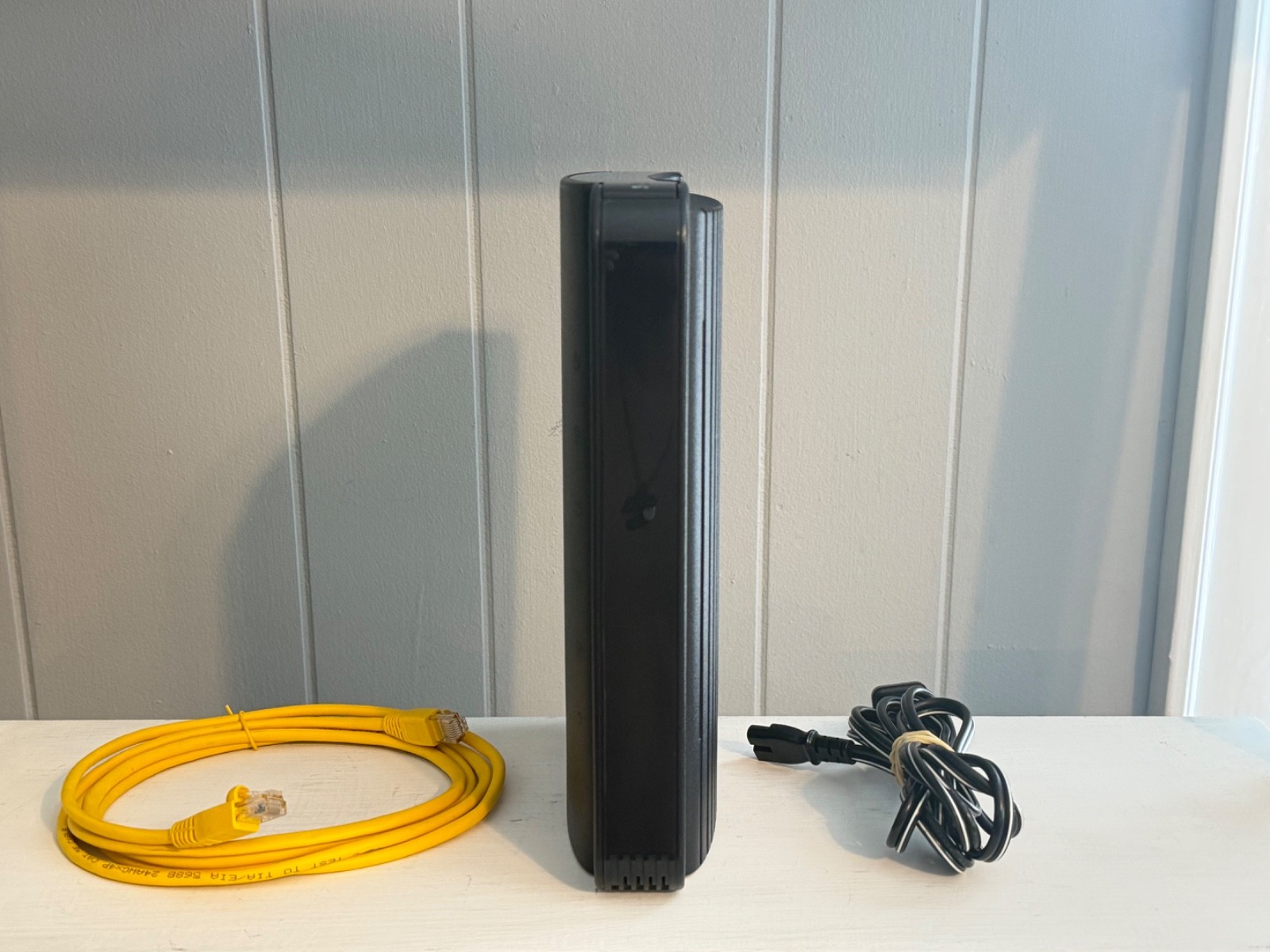 Arris Touchstone DG1670A DOCSIS 3.0 Cable Modem Dual Band Router READ FAST SHIP