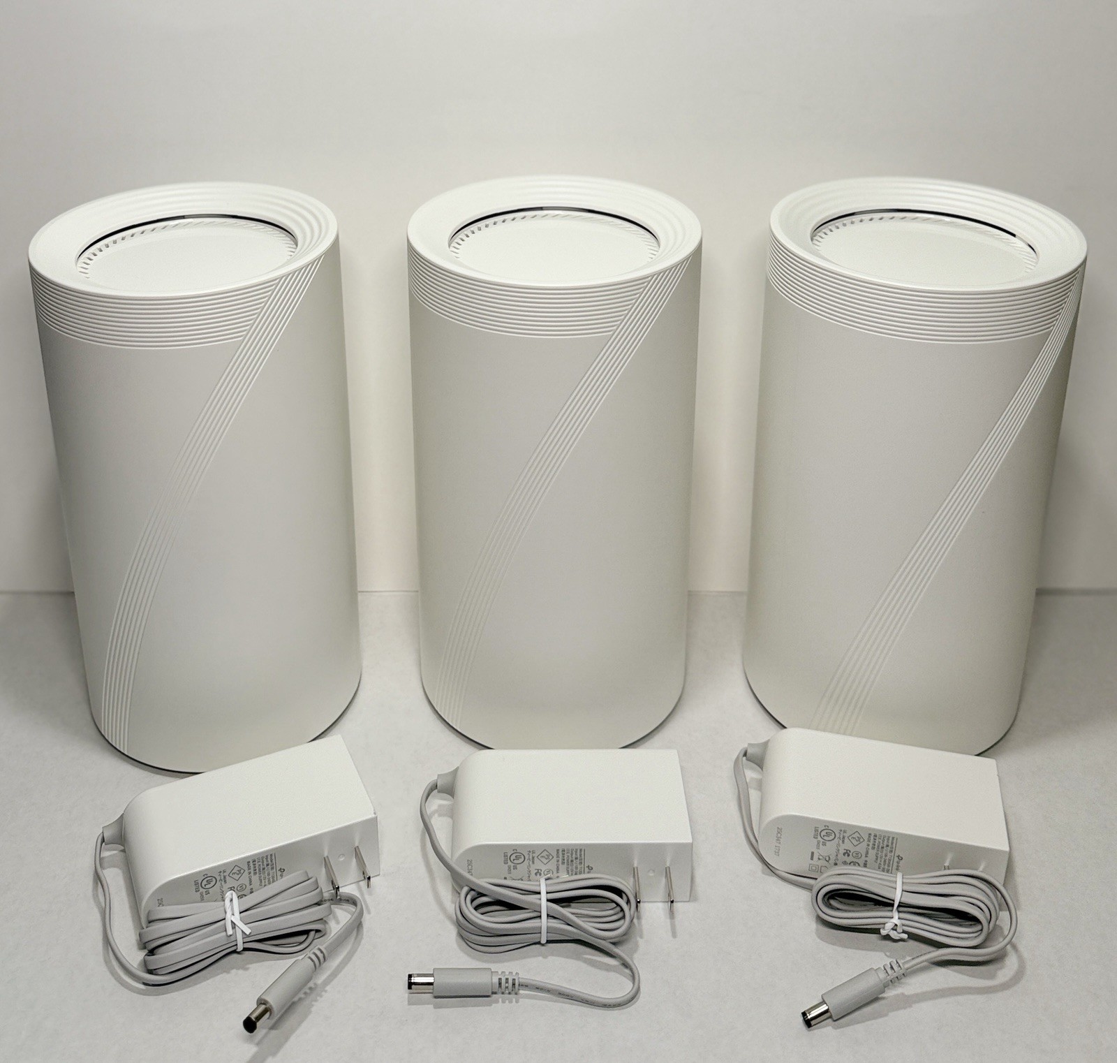 TP-Link Tri-Band WiFi 7 BE22000 Whole Home Mesh System New Open Box (3-Pack)