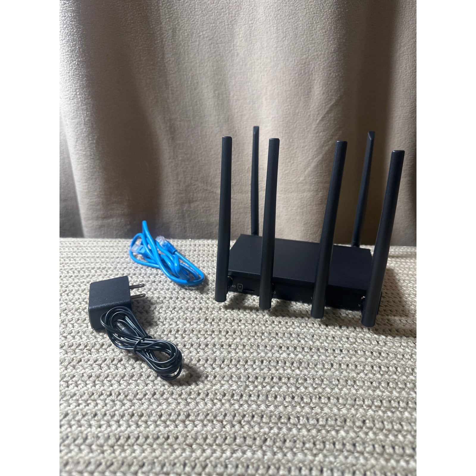 CPE-0001 5G LTE Dual Band WiFi Wireless Router with 6 Antennas Black