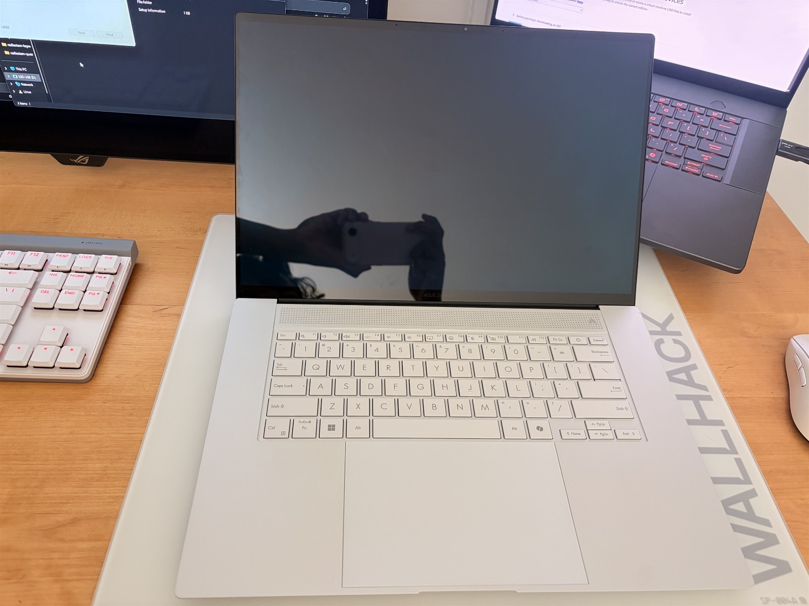 ASUS Zenbook S 16 UM5606WA Ryzen AI 9 365 24GB 3K OLED For Parts Display Fault