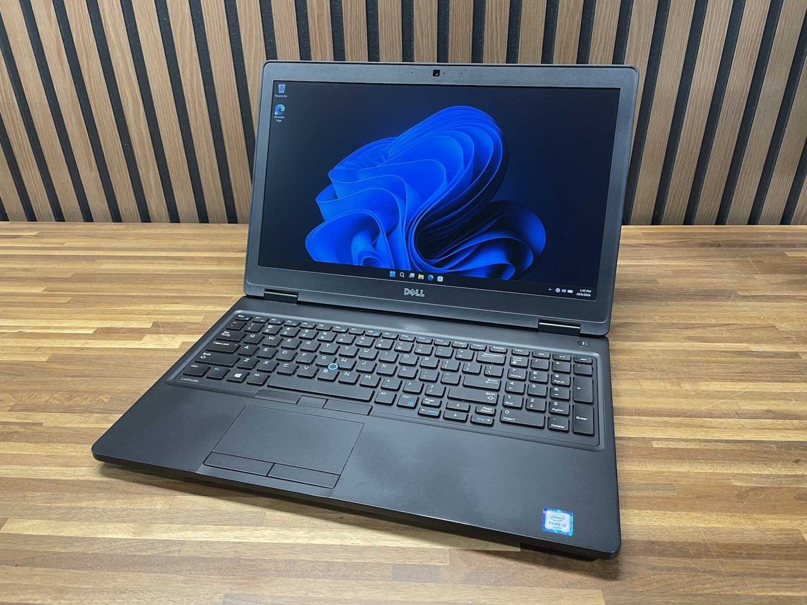 Dell Latitude 5580 15.3” FHD i5-6440HQ 8GB 256GB NVMe 940MX Graphics Win11Pro