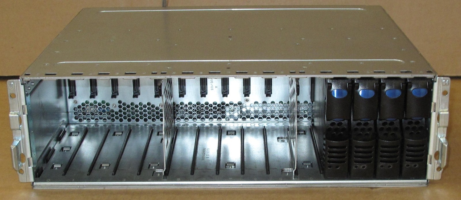 EMC Array Chassis KTN-STL CX-2PDAE-FD With Controllers And Power Supplies