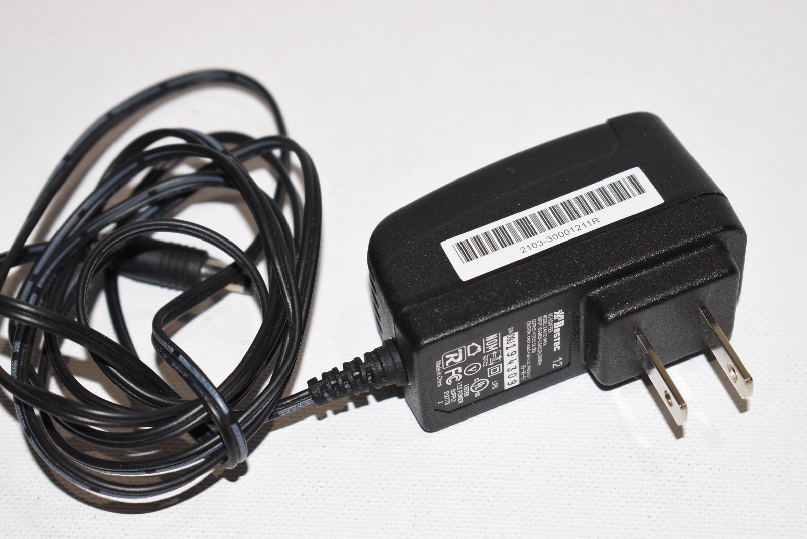 Bestec EA0121WAA 12V 1A AC/DC Adapter For Linksys WET610N Power Supply Charger.