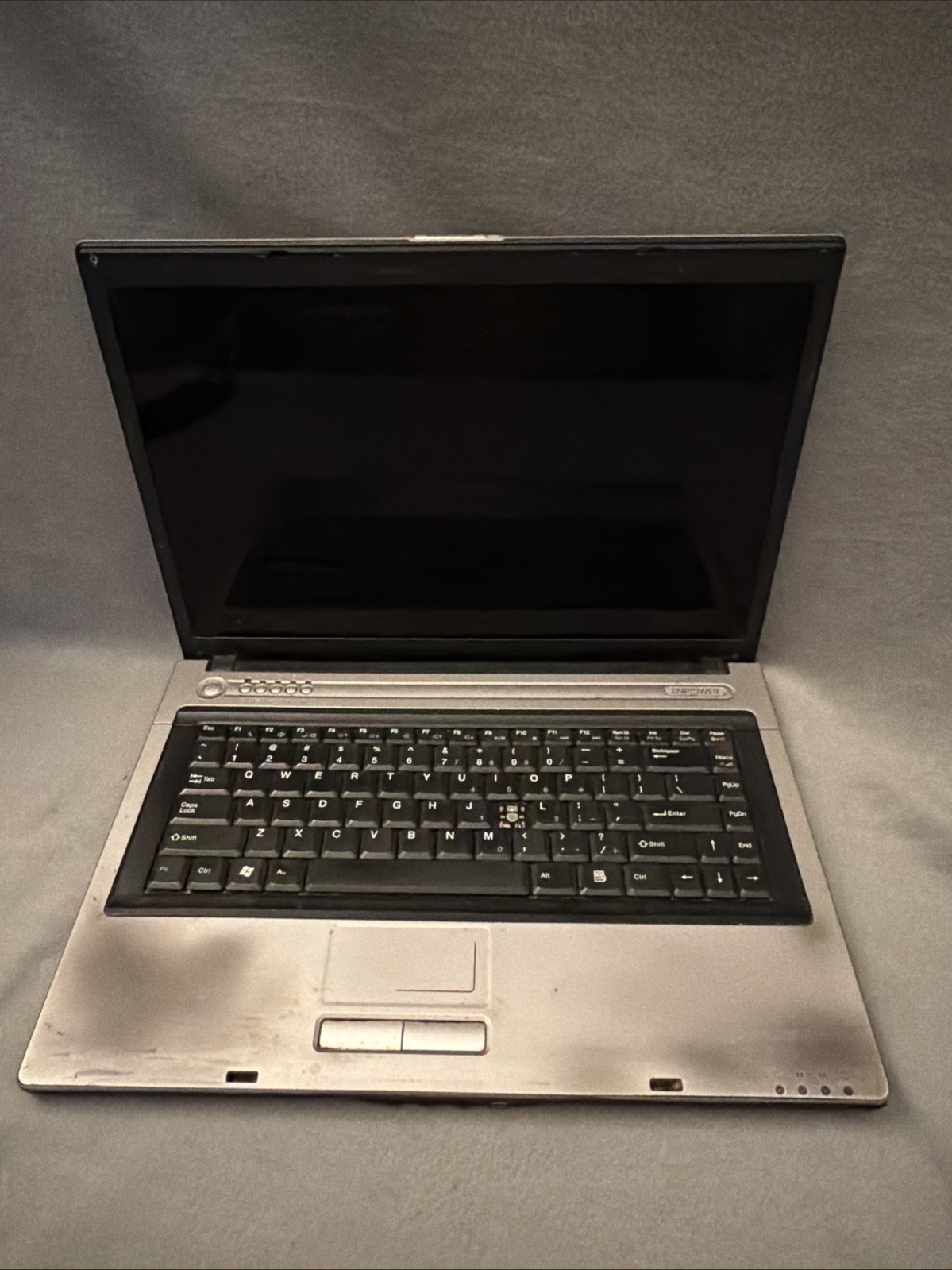 Enpower notebook TW3 EAA-89 Laptop 15" NOT TESTED / FOR PARTS / AS IS