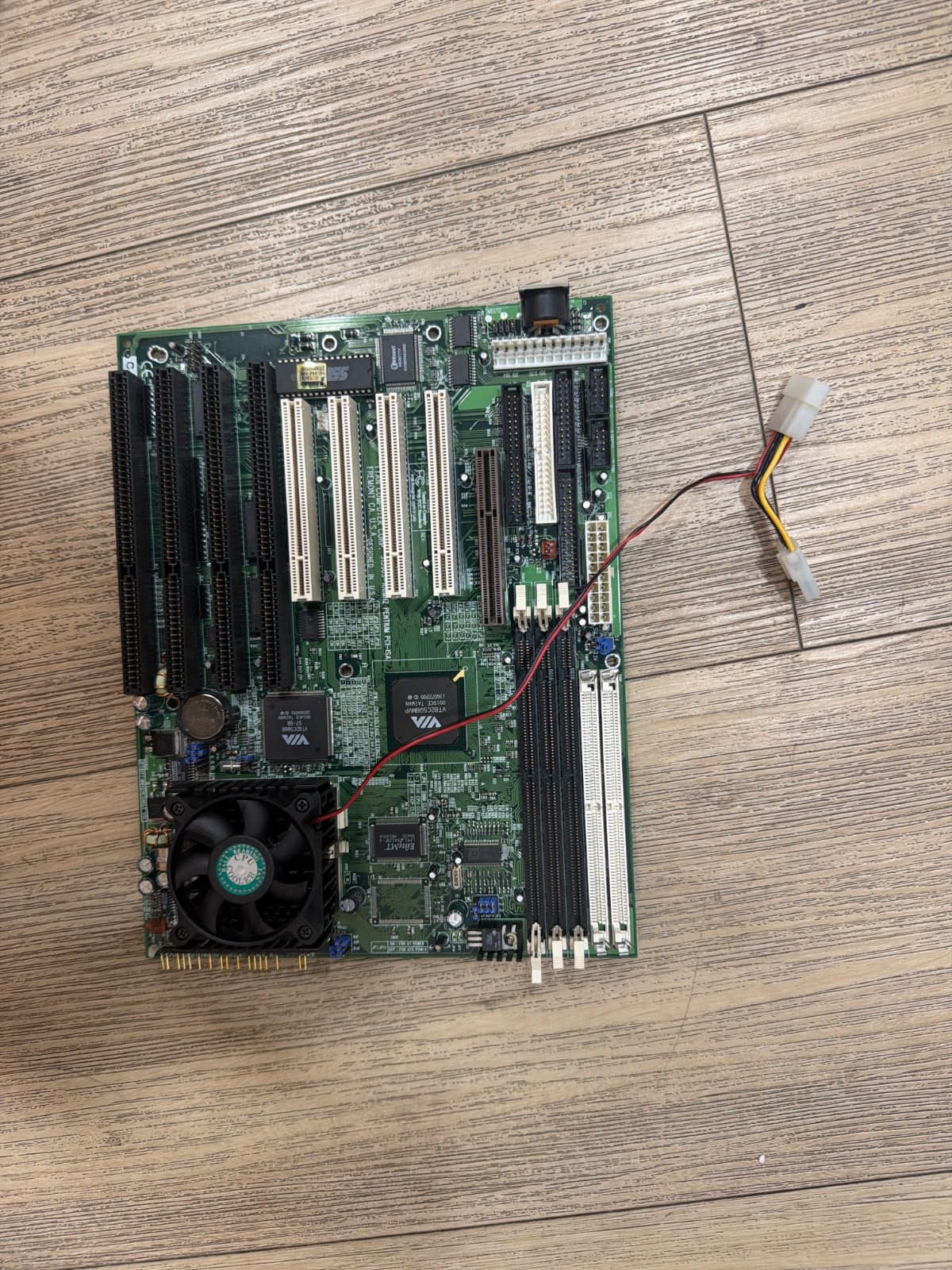 1 PCS TYAN S1590S-100MHz PENTIUM PCI-ISA motherboard in good condition