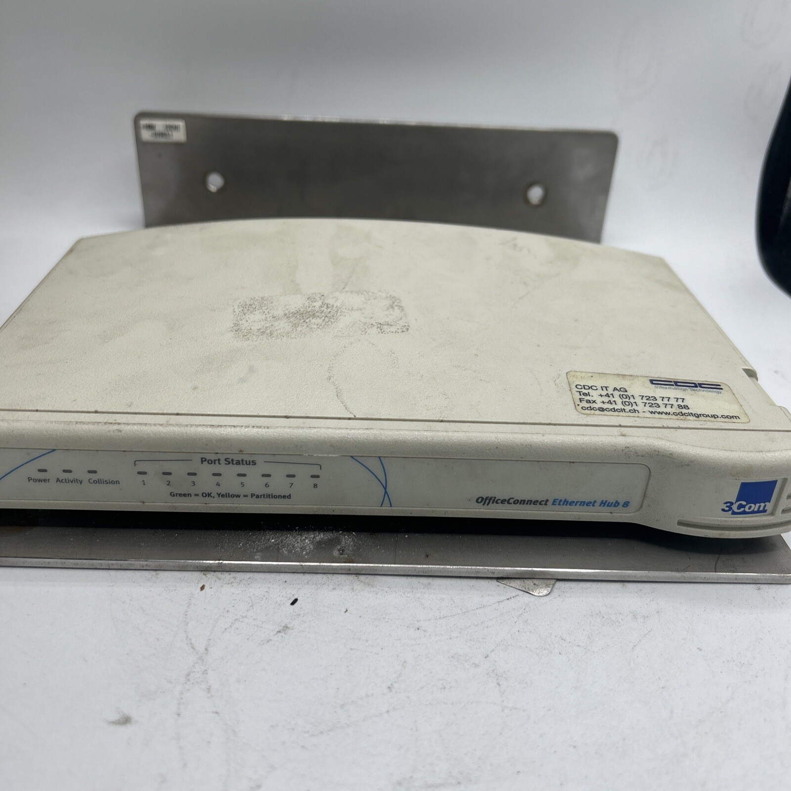 3 COM OFFICE CONNECT HUB 8 PORT3C16700A