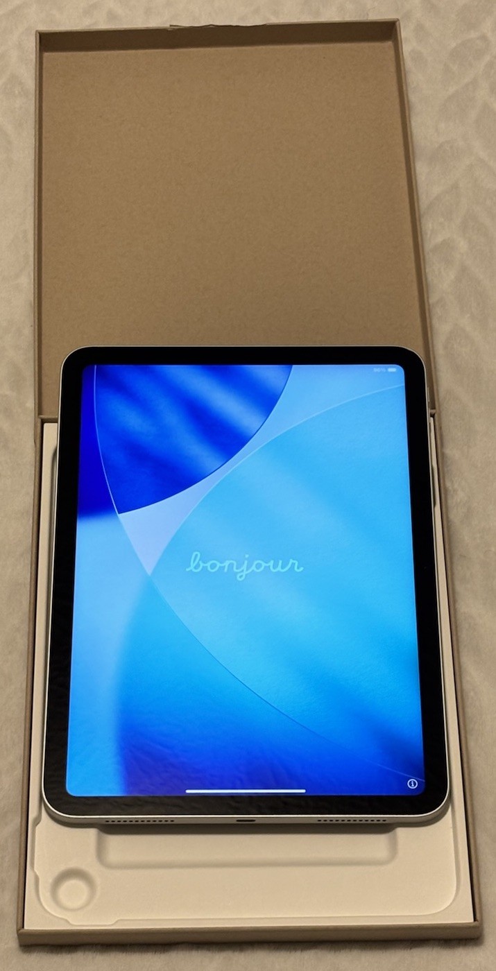 iPad 10th generation 64gb wifi only. New/open Box