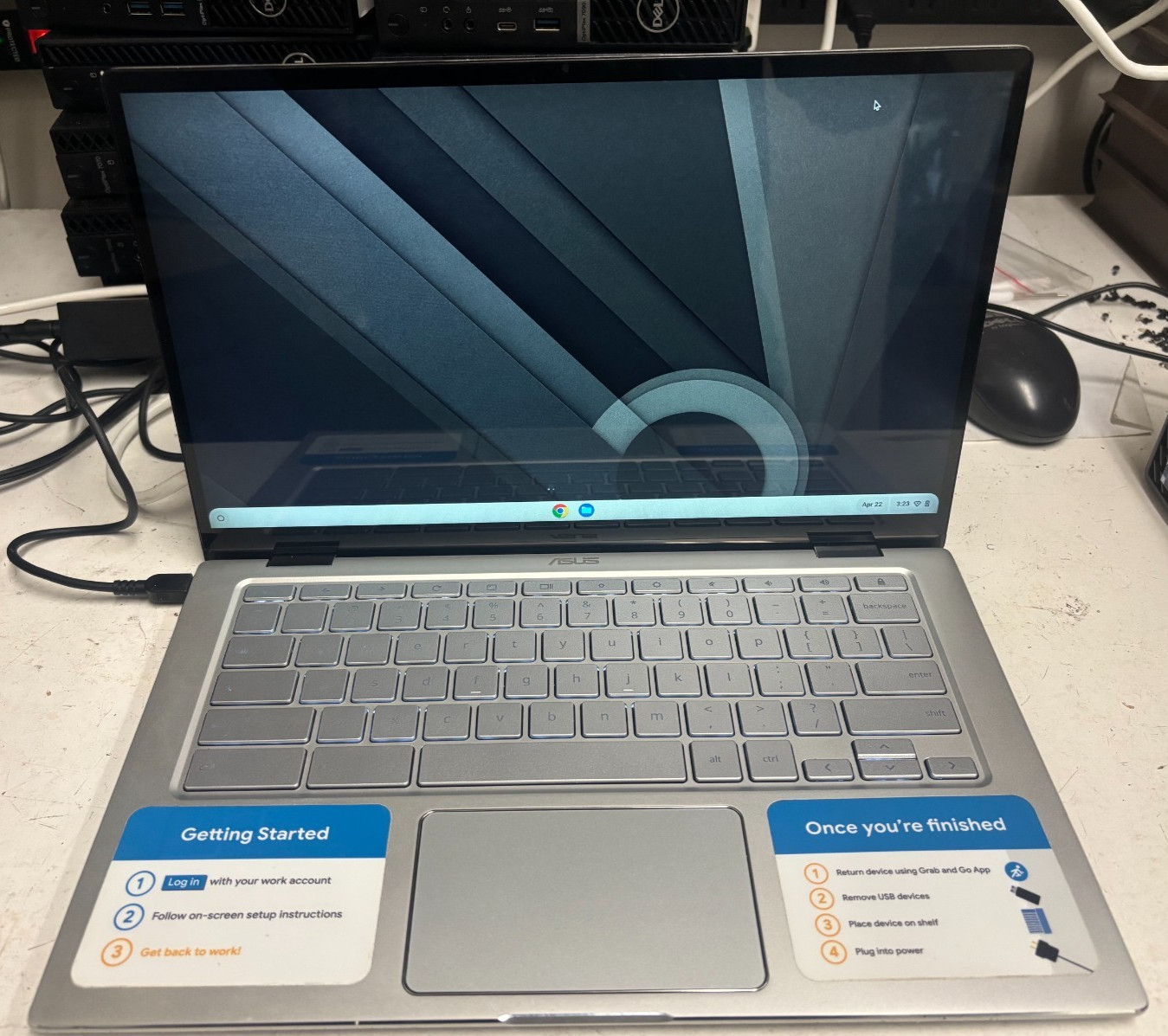 ASUS Chromebook C434T 14" Full HD Touch 1.1GHz m3-8100Y 4GB RAM 64GB 2 N 1