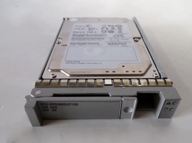 Seagate Savvio 15K.3 ST9300653SS 9SW066-175 6G/bs 2.5'' Hard Drive (V4679)