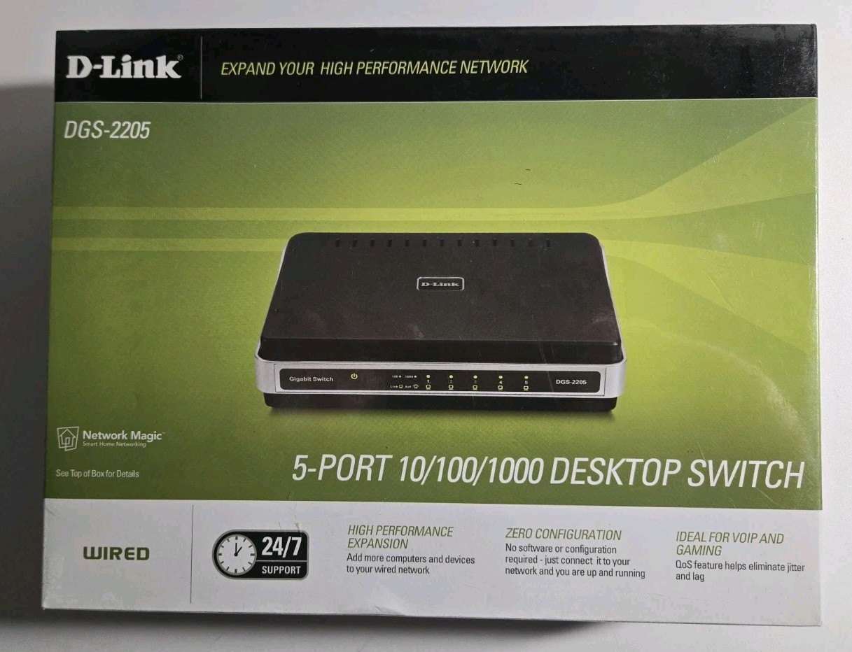 D-Link DGS-2205 5-Port 10/100/1000 Desktop Switch