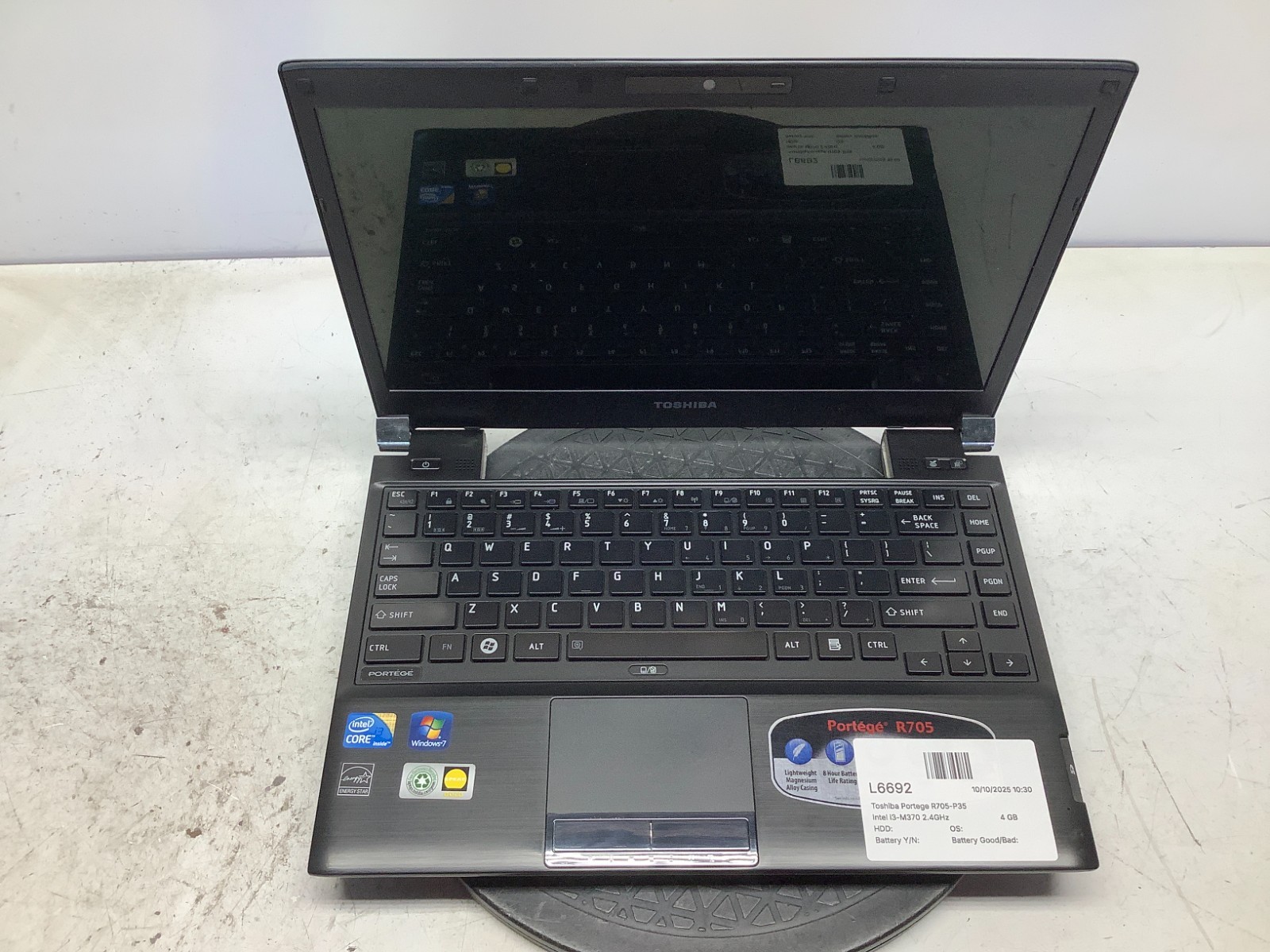 Toshiba Portege R705-P35 Intel i3-M370 2.4GHz 4 GB NO HDD