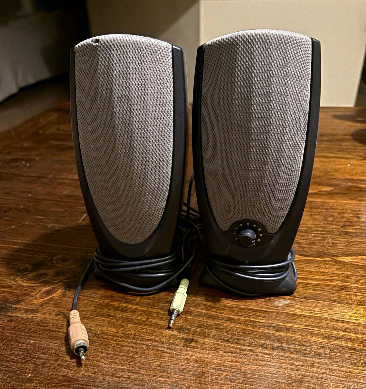 Dell A215 Wired 2.0 Multimedia Desktop Speakers 3.5mm