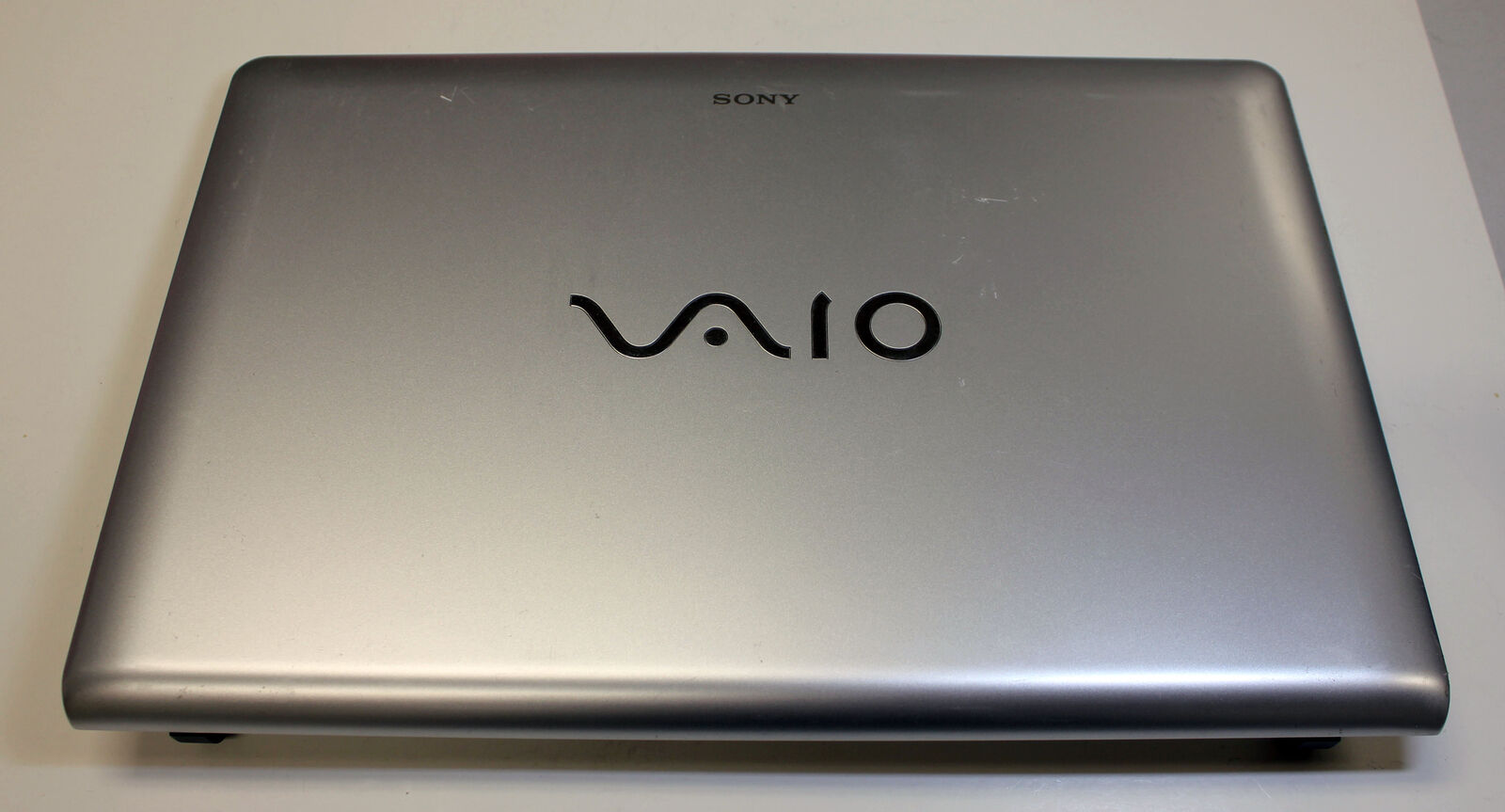 SONY VAIO VPC-EE LCD Back Cover Top Lid for Laptop Screen 3GNE7LHN000 Genuine