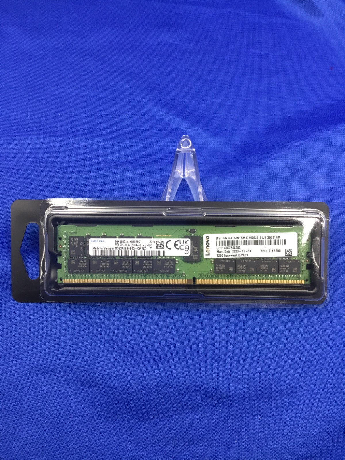 01KR355 Lenovo LENOVO 32GB 2RX4 PC4-2933Y RDIMM MEMORY 1ZC7A08709
