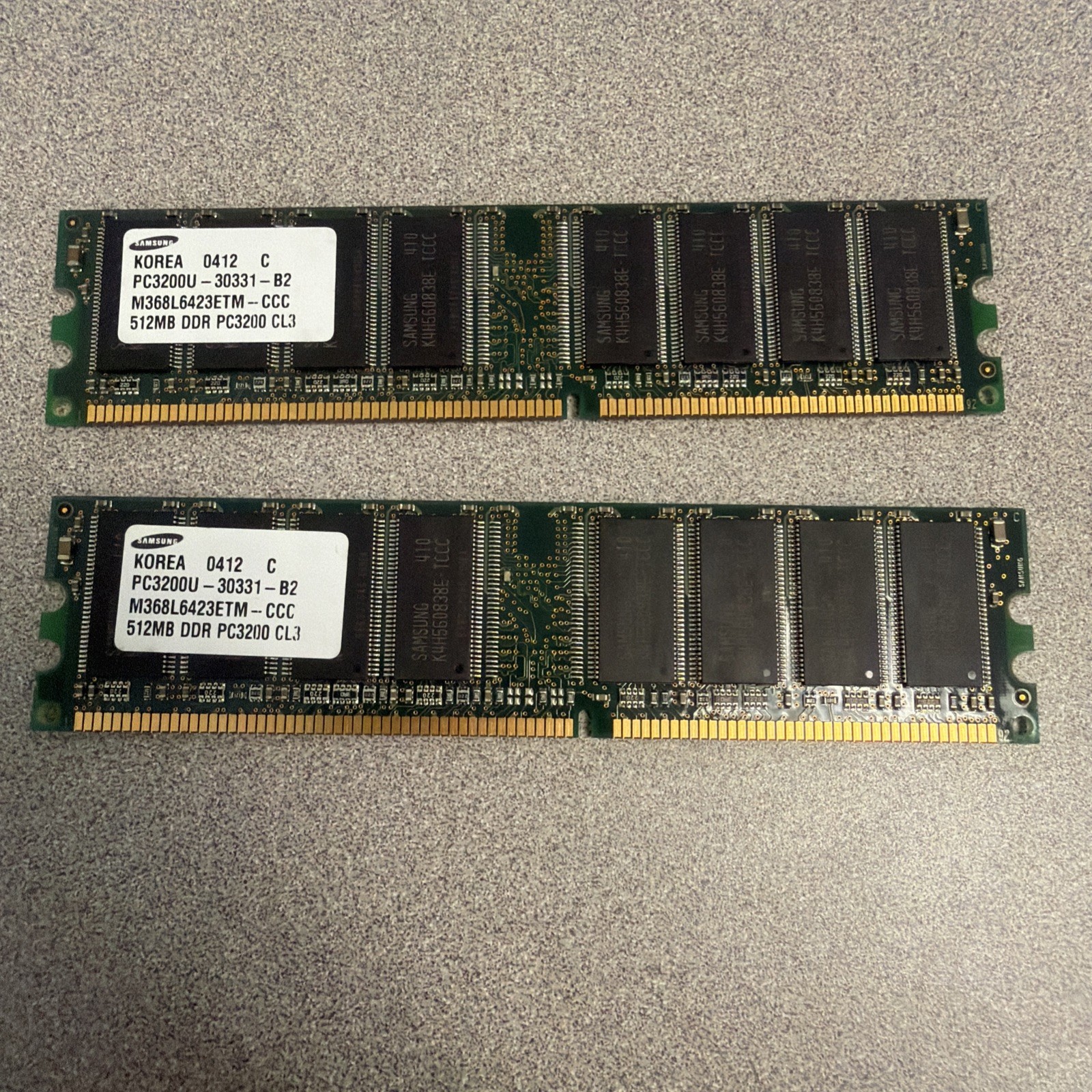 2x (1GB) Samsung 512MB DDR PC-3200U-30331-B2 Desktop RAM Memory