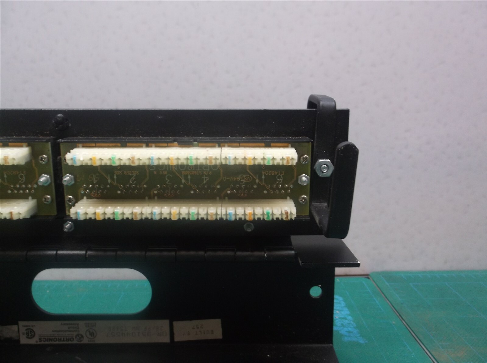 ORTRONICS 12-PORT CLARITY PATCH PANEL, CAT-5E DG2