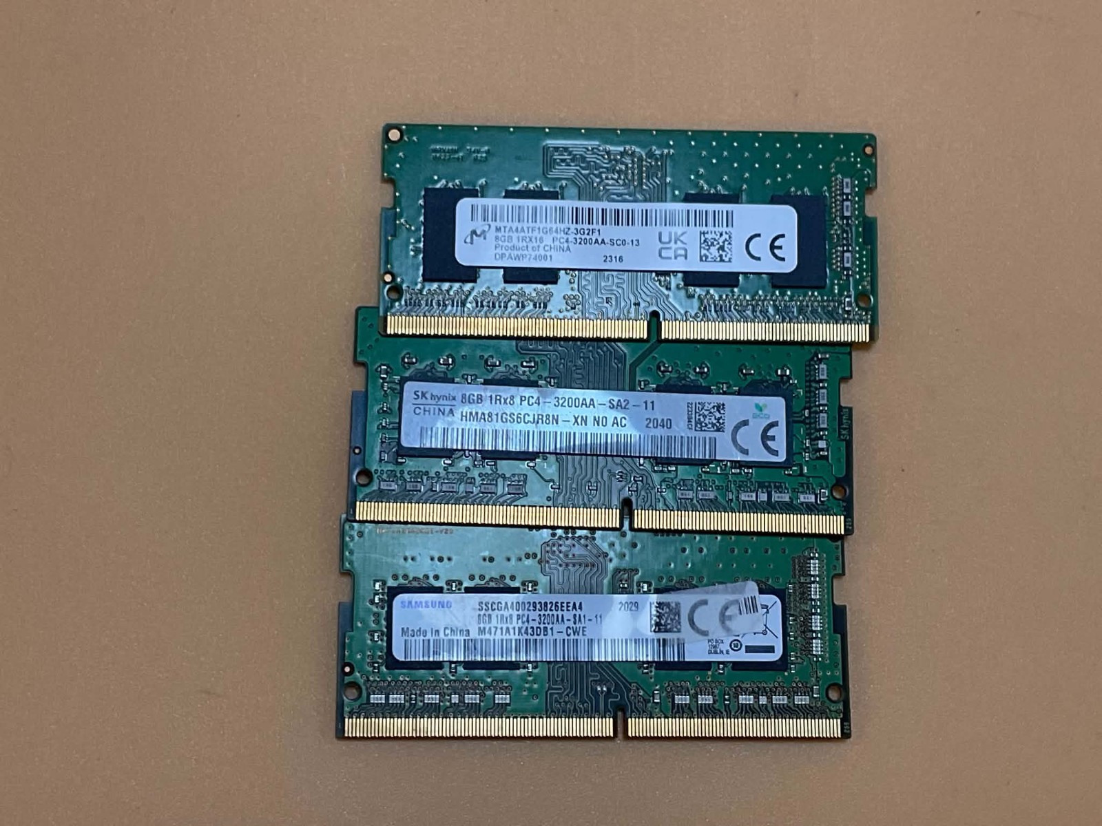 Lot of 3x 8GB DDR4 3200MHz RAM PC4-3200AA [Laptop SODIMM / Desktop DIMM] Samsung