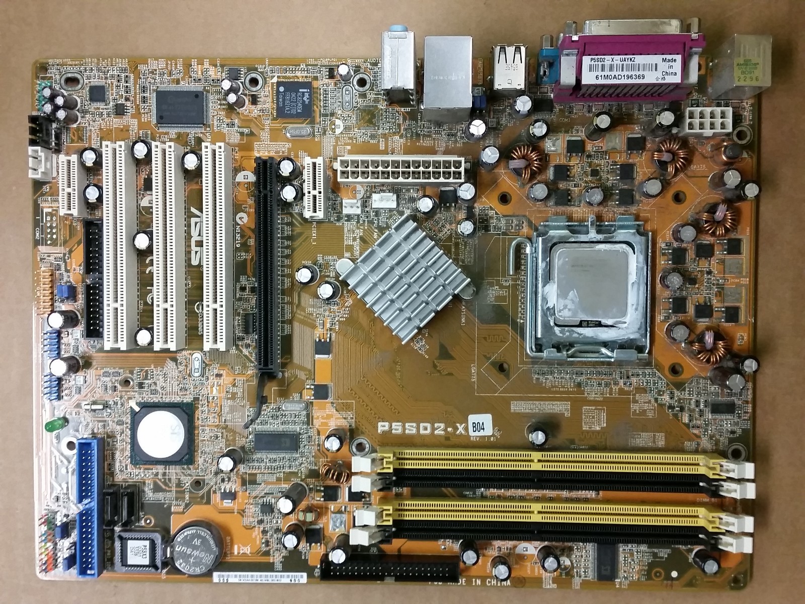 ASUS P5SD2-X Socket 775 MotherBoard Intel SiS 656 with Pentium 4 CPU