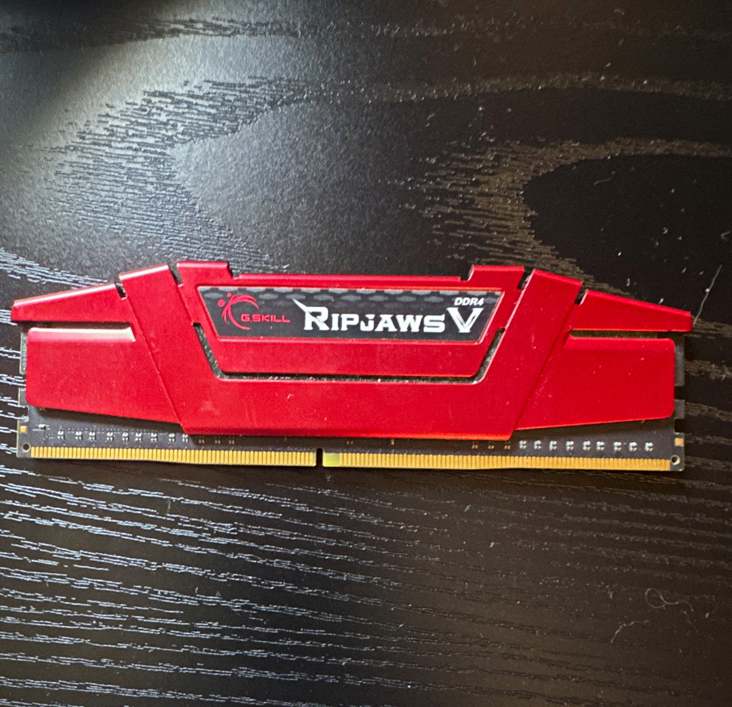G.SKILL Ripjaws V 4GB (1x4GB) DDR4-2133 288-Pin DIMM F4-2133C15D-8GVR
