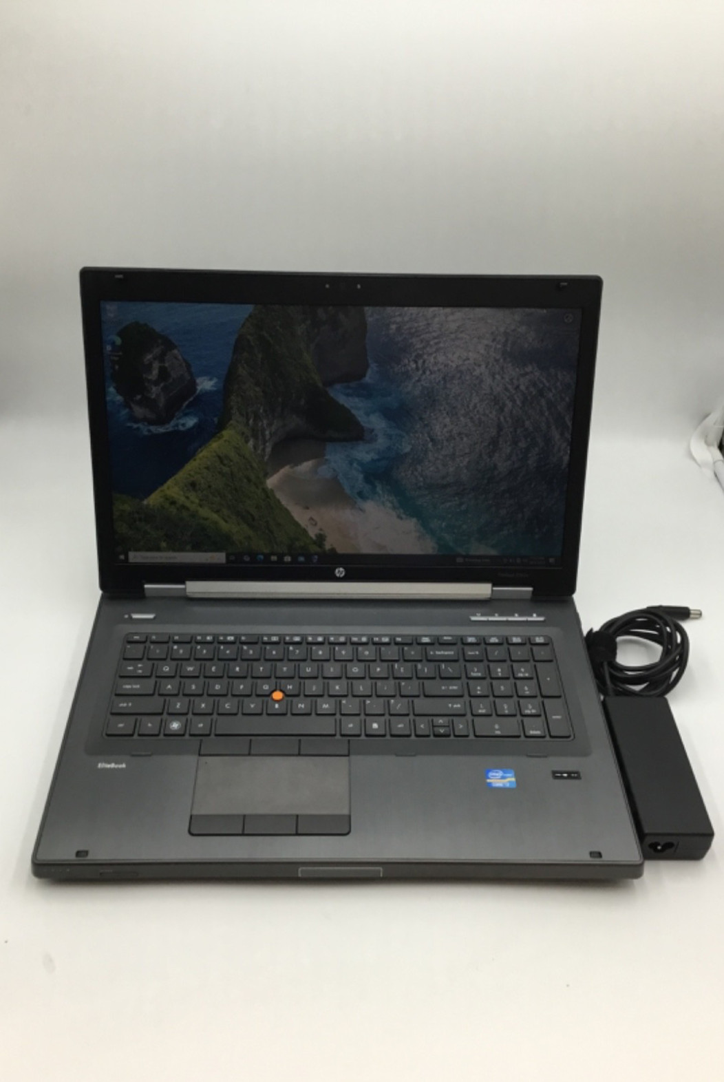 HP EliteBook 8760w i7-2720QM 8GB RAM 256GB SSD 17" FHD NVIDIA Quadro Win10 Pro