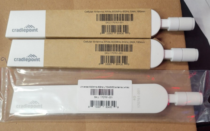 Cradlepoint 170761-001 600MHz-6GHz 5G/4G LTE SMA Cellular Antenna White