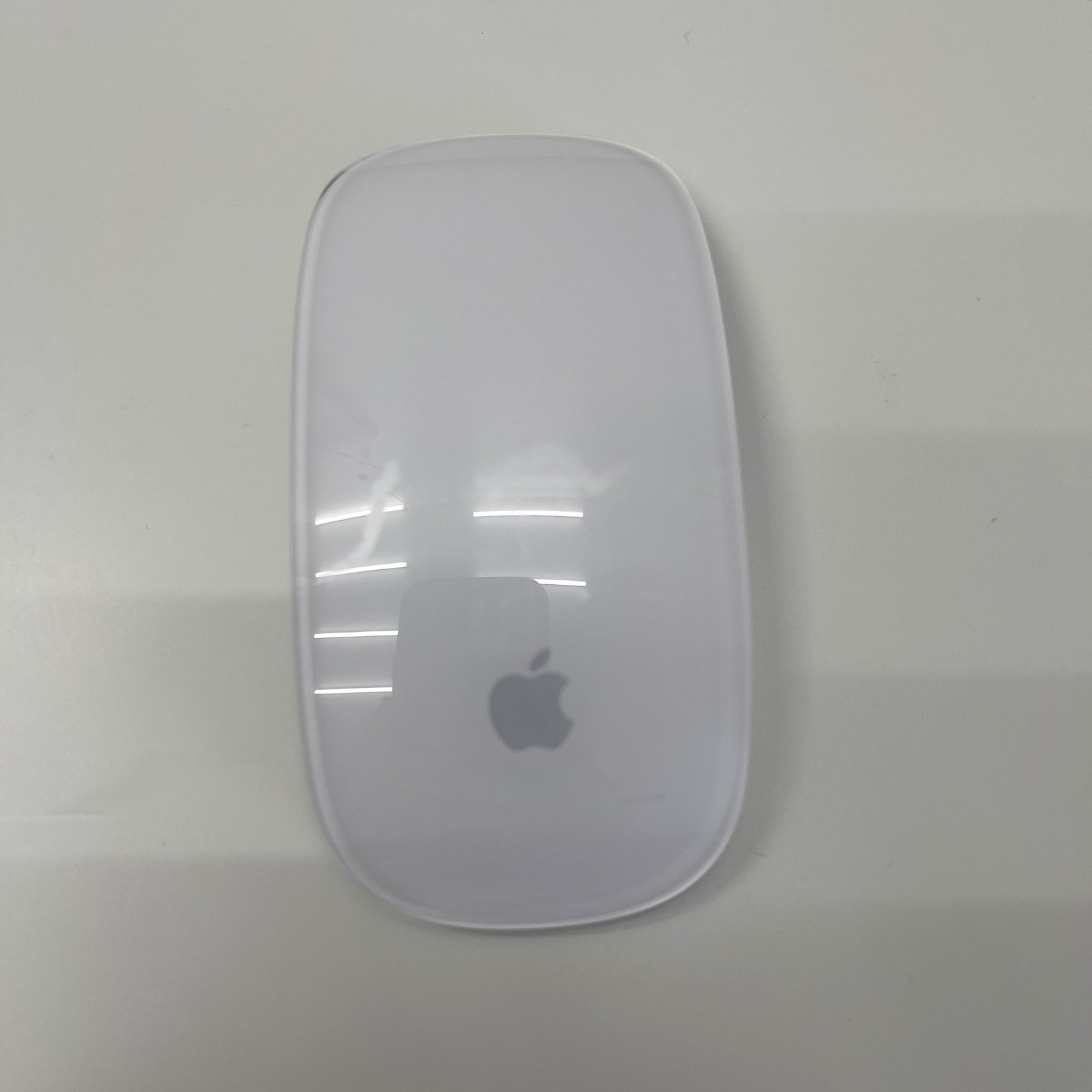 Genuine Apple Gen 1 Magic Mouse A1296 White Silver Wireless Bluetooth MB829LL/A