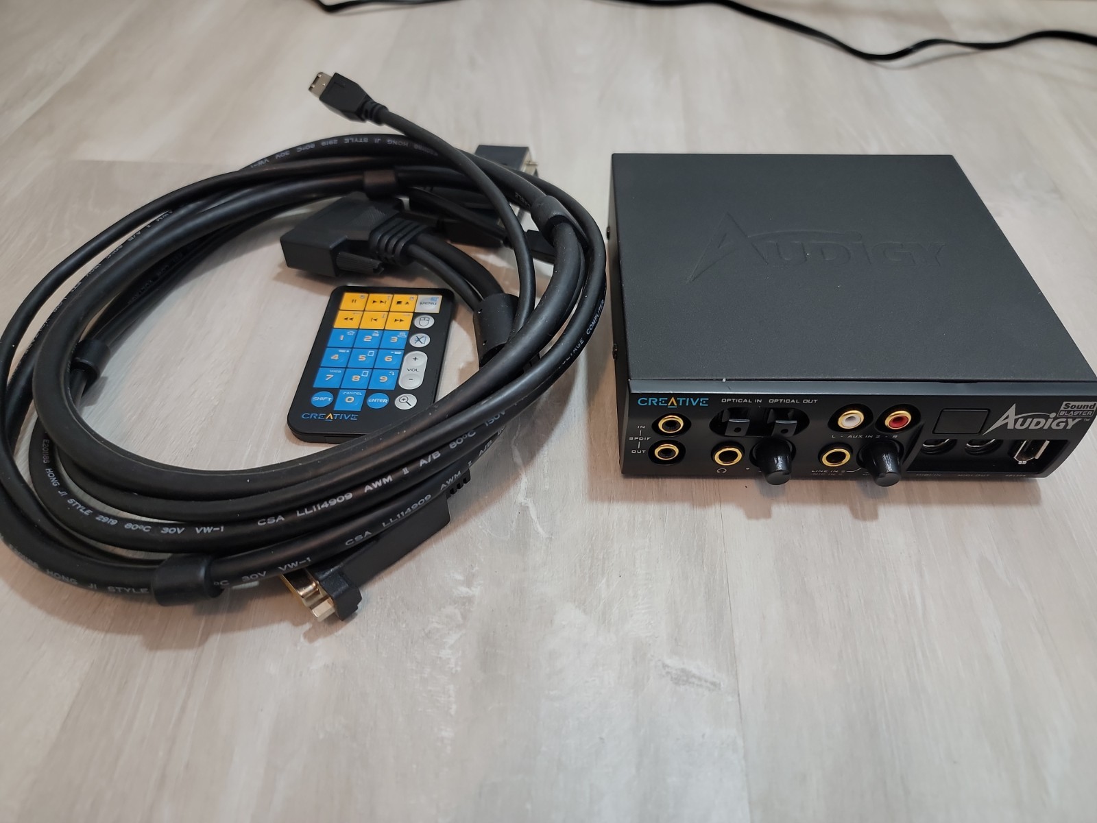 CREATIVE SOUND BLASTER AUDIGY SB0110 EXPANSION BOX WITH CABLE