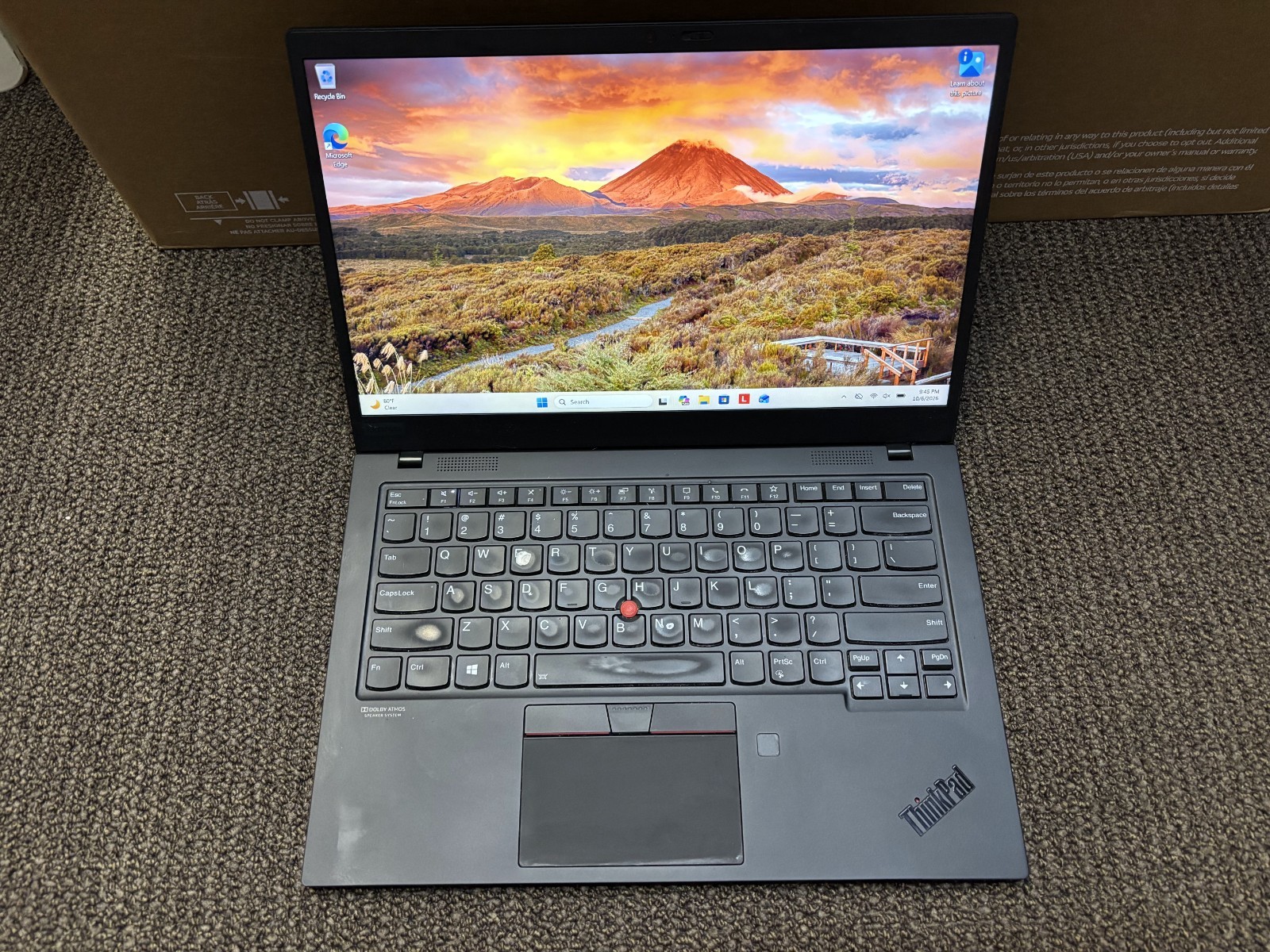 Lenovo Thinkpad X1 Carbon 8th Gen: Core i7-10510U, 16GB RAM, 1TB SSD, WIn 11 Pro