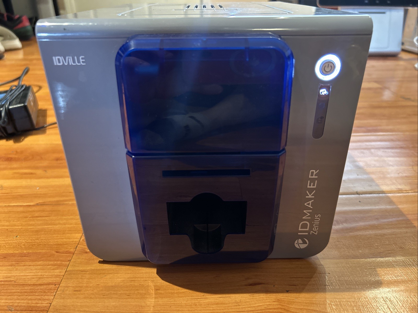 ID Maker Zenius ID Card Printer ZN1U0000BS-MD01