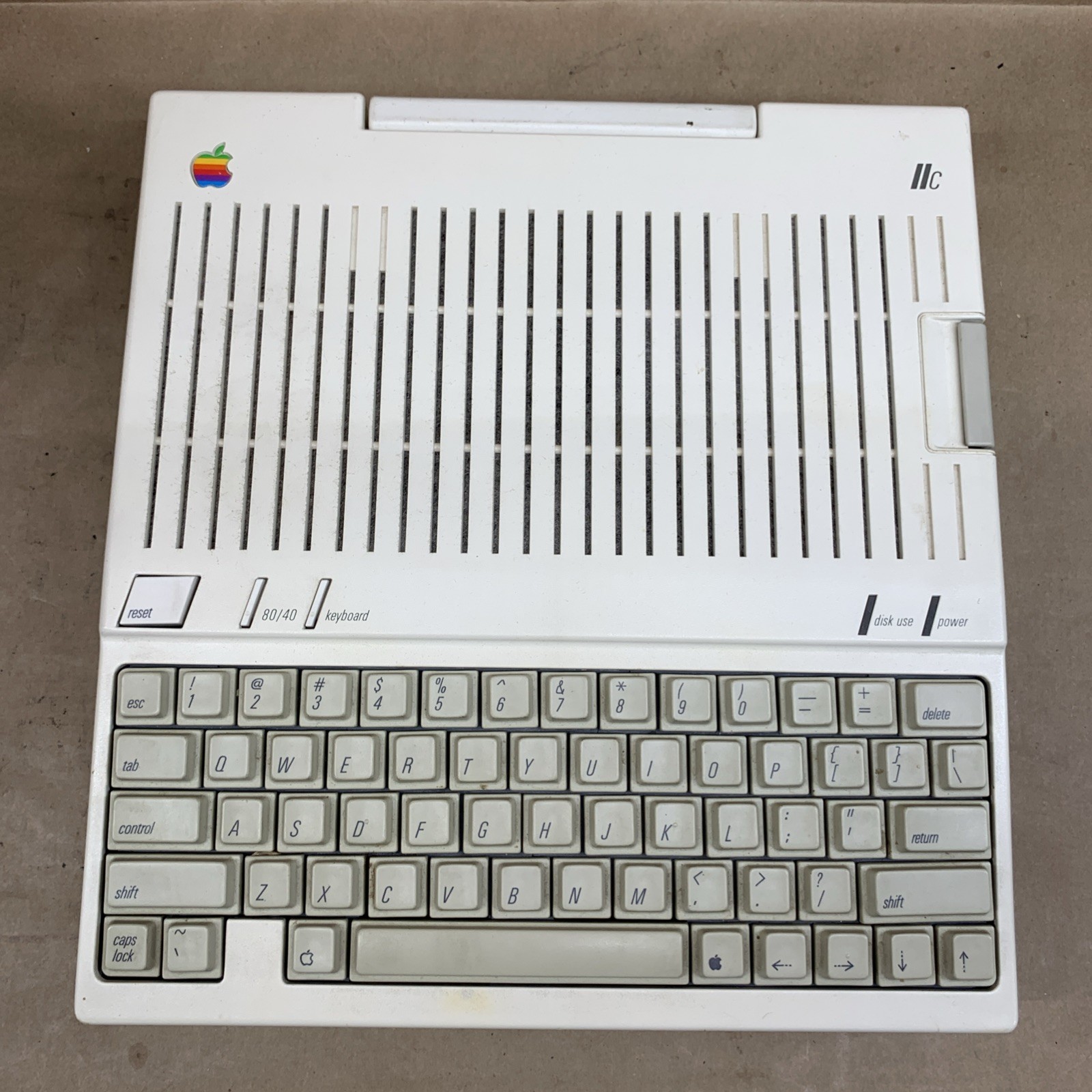 Vintage 1984 Original Apple IIC Model A2S4000 Computer - UNTESTED