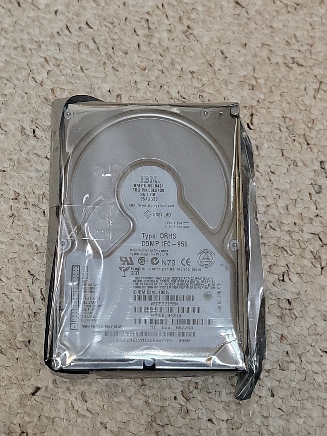 New IBM UltraStar 36XP 36.4 GB,Internal,7200 RPM,3.5" (08L8421) Hard Drive
