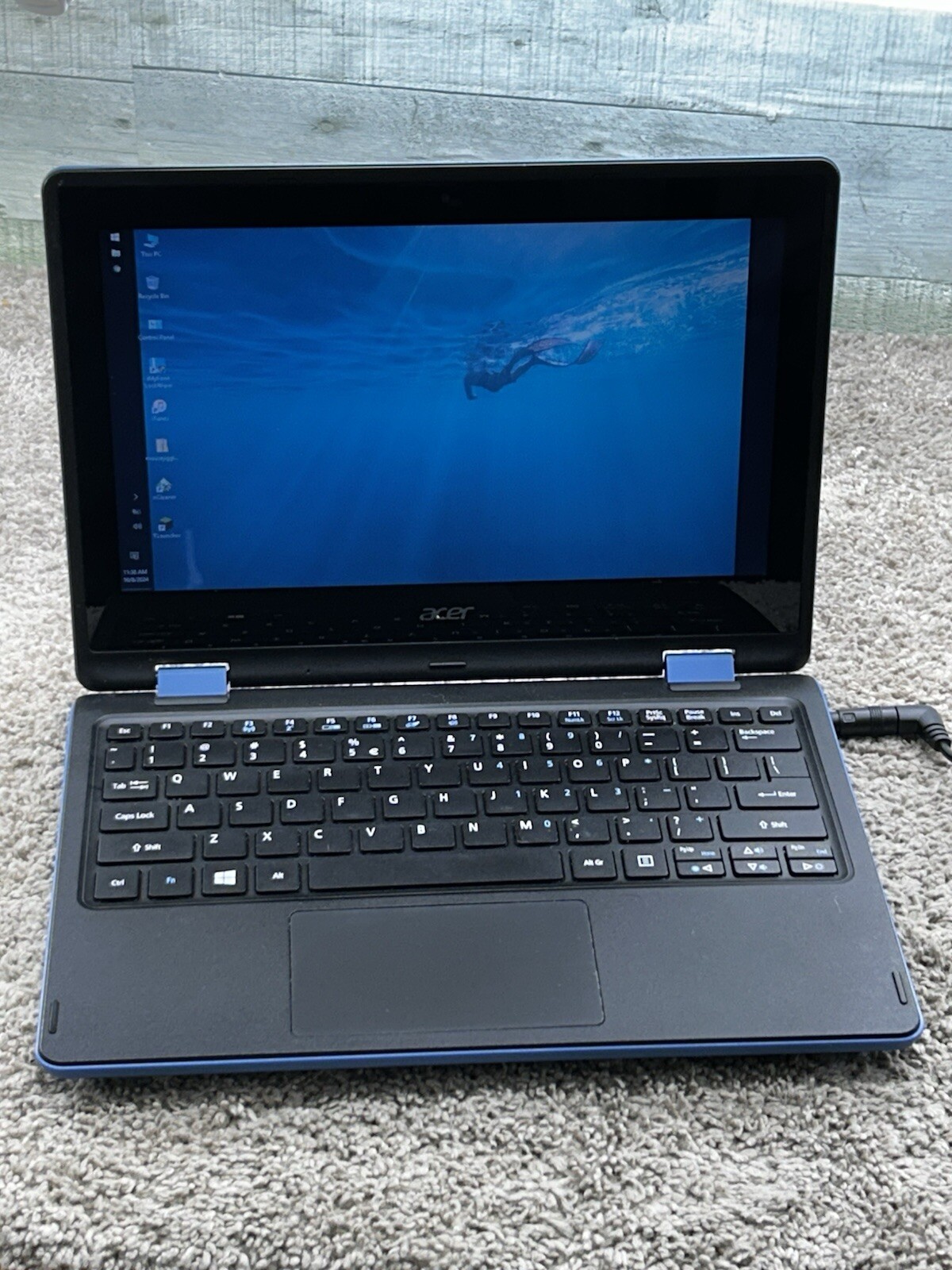Acer Aspire R3-131T 25GB HDD 4GB RAM Celeron N3160 Win 10Home 465211