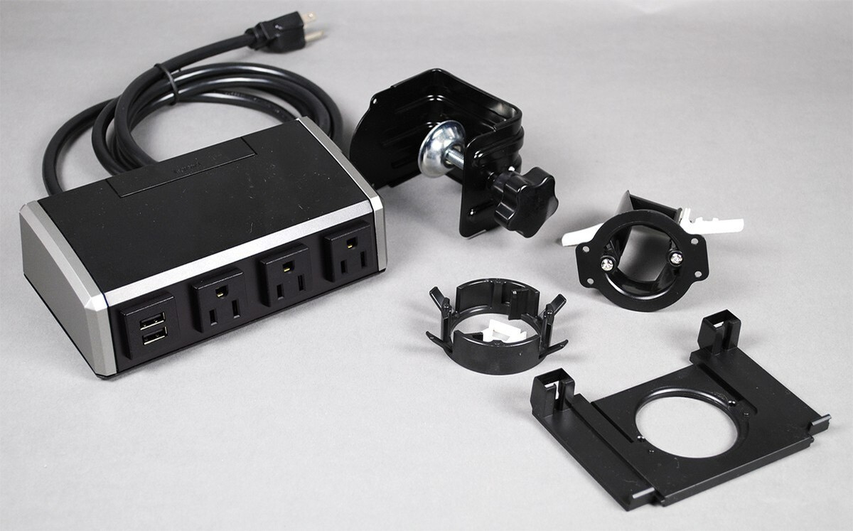 Legrand WSC320-S ground protected outlet adaptor