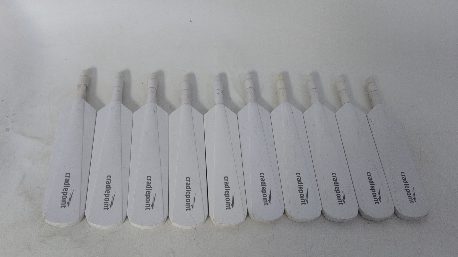 Lot  of 10 Cradlepoint 4G Cellular Paddle Antenna White P/N 170659-001