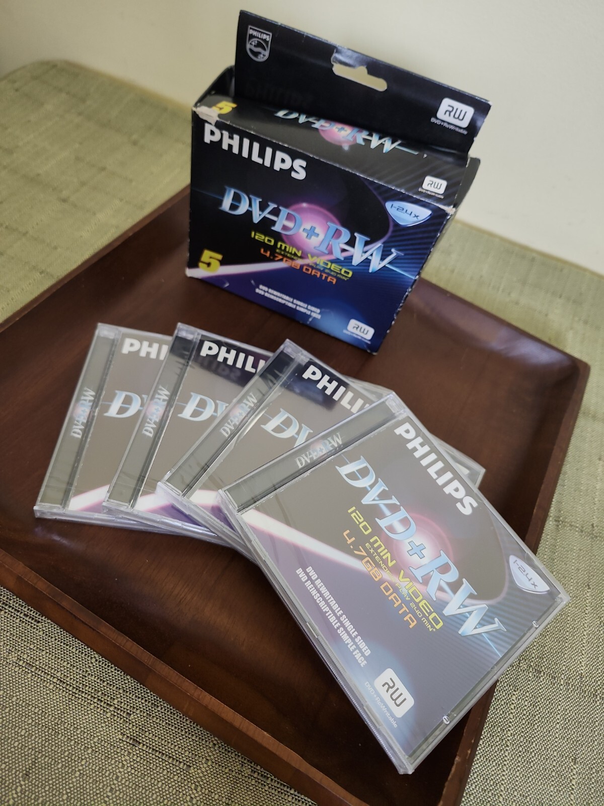 4 New Philips DVD + RW 120 Min Video Disk 4.7 GB Data DVD Rewritable Single Side
