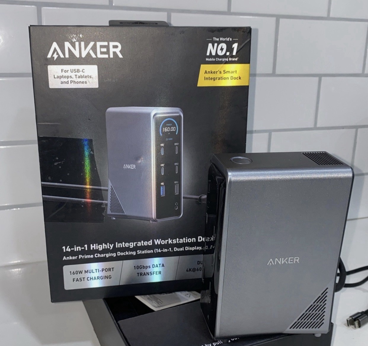 Anker Prime Docking Station, 14-in-1 Laptop Docking Station Dual Monitor 160W